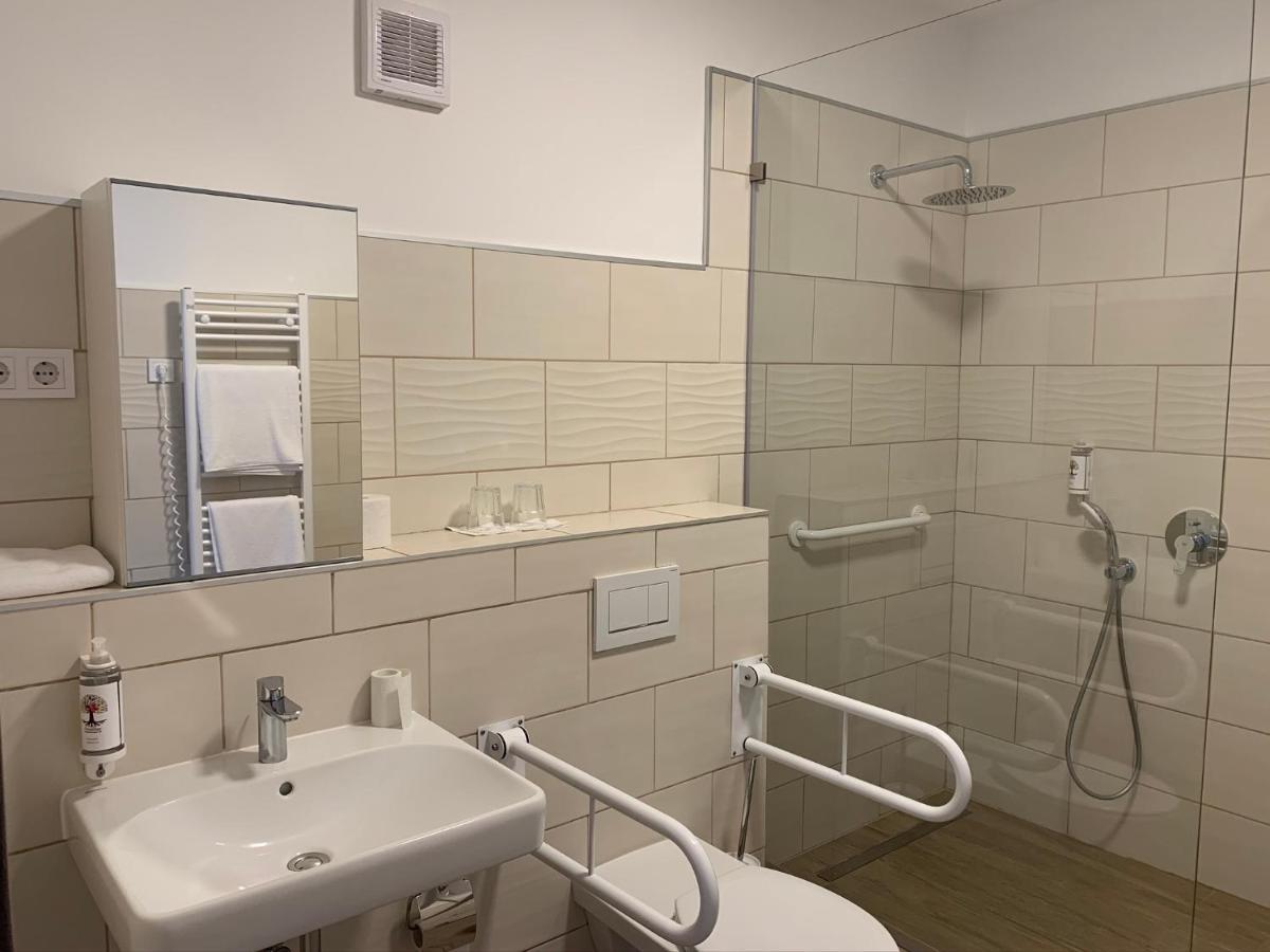 Oeregtoelgy Apartman Szár Eksteriør billede