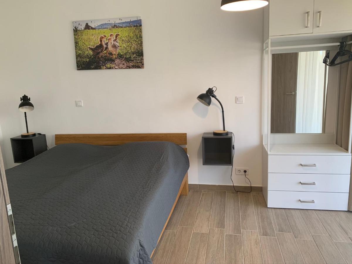 Oeregtoelgy Apartman Szár Eksteriør billede