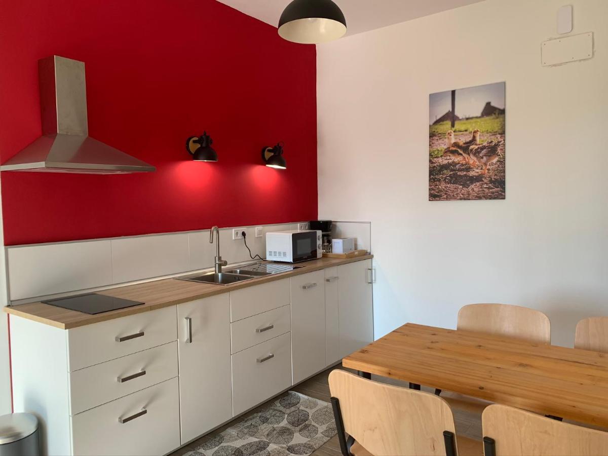 Oeregtoelgy Apartman Szár Eksteriør billede